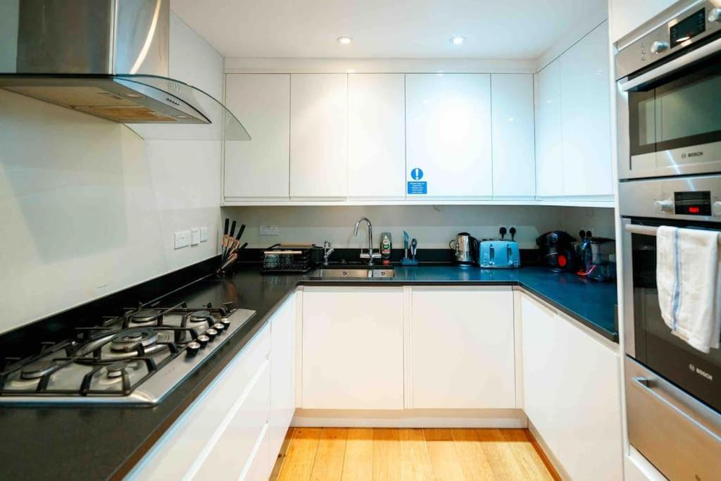 Spacious And Cosy 3Brs 5F House In Heart Of Londyn Zewnętrze zdjęcie
